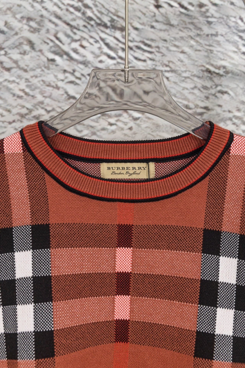 Burberry Sweaters